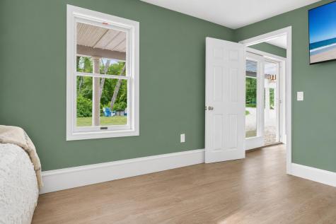 90 Log Cabin Road MA 02642