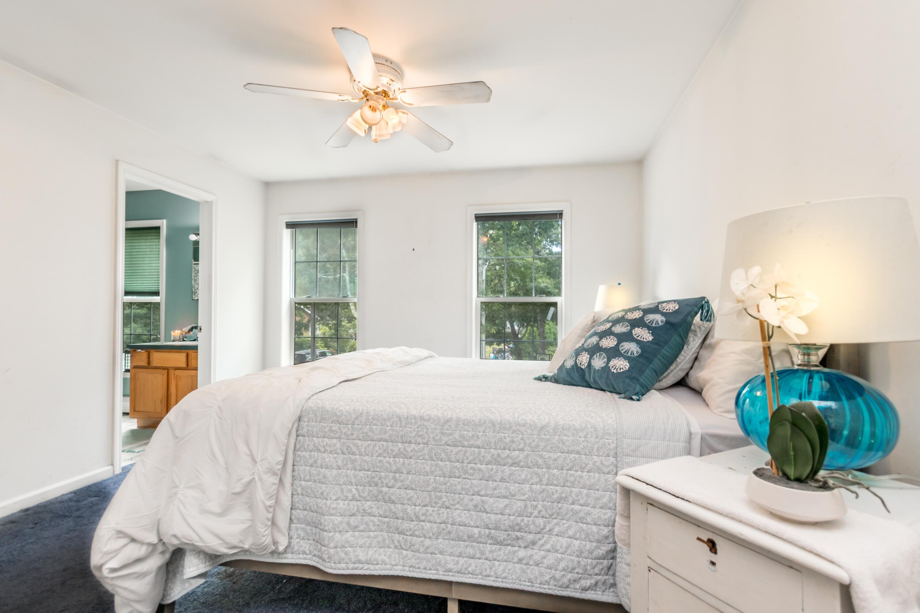 8 Hampden Road Teaticket MA 02536