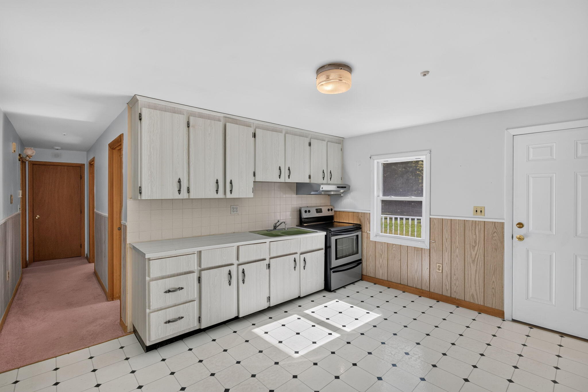 8 Spectacle Pond Drive East Falmouth MA 02536
