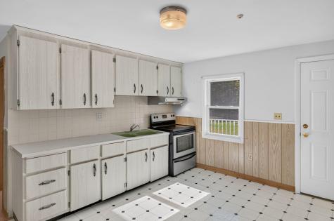 8 Spectacle Pond Drive East Falmouth MA 02536