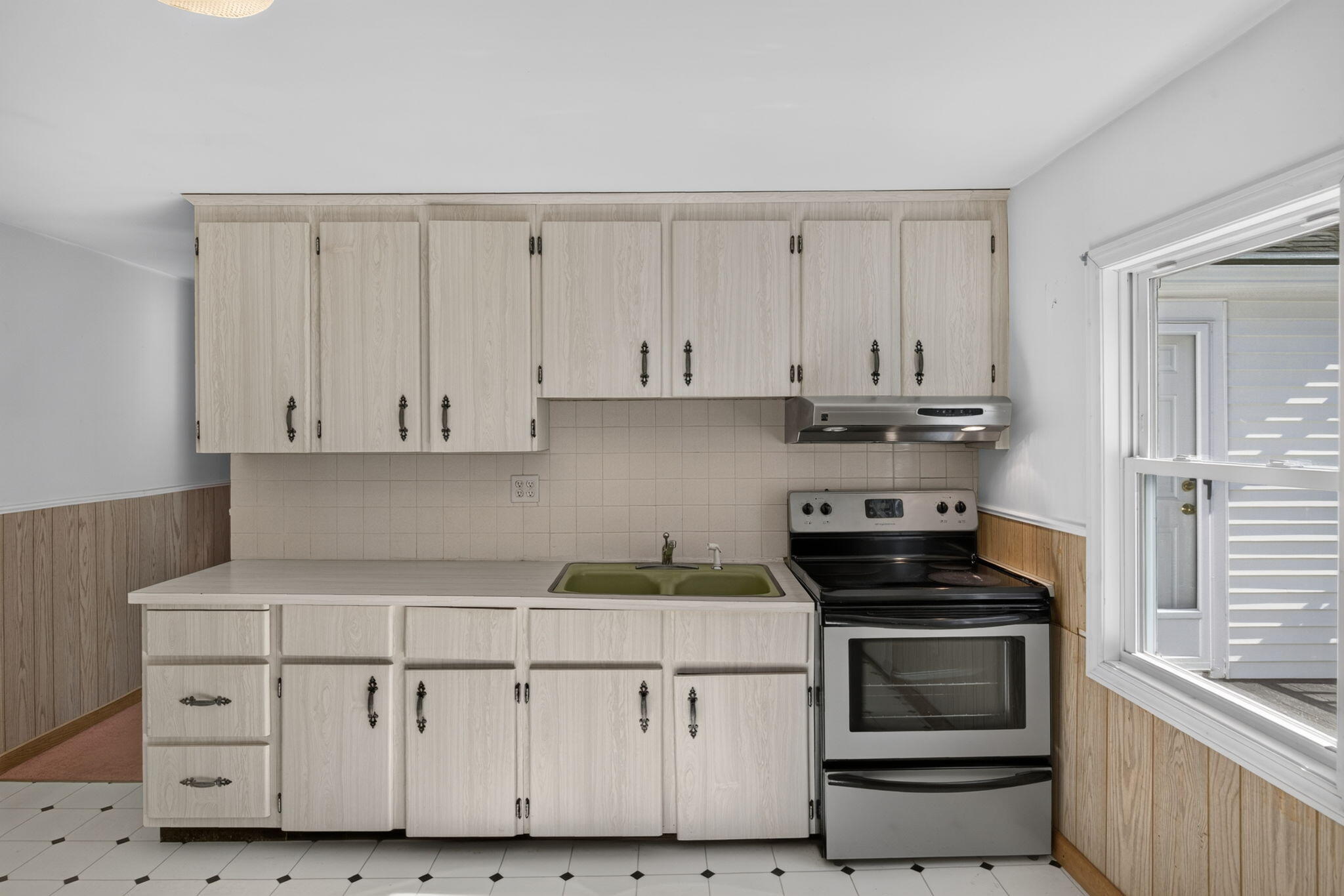 8 Spectacle Pond Drive East Falmouth MA 02536