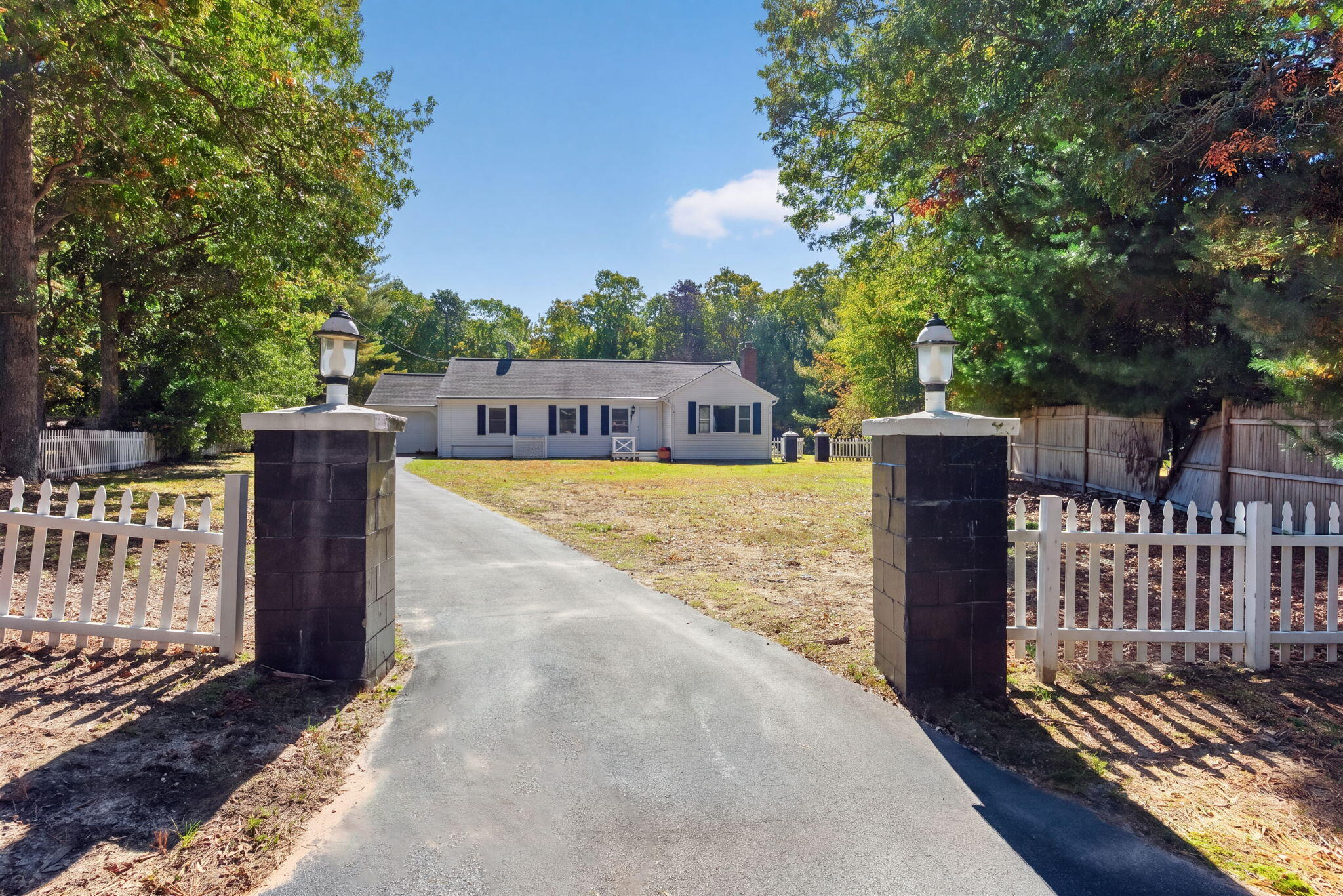 8 Spectacle Pond Drive East Falmouth MA 02536