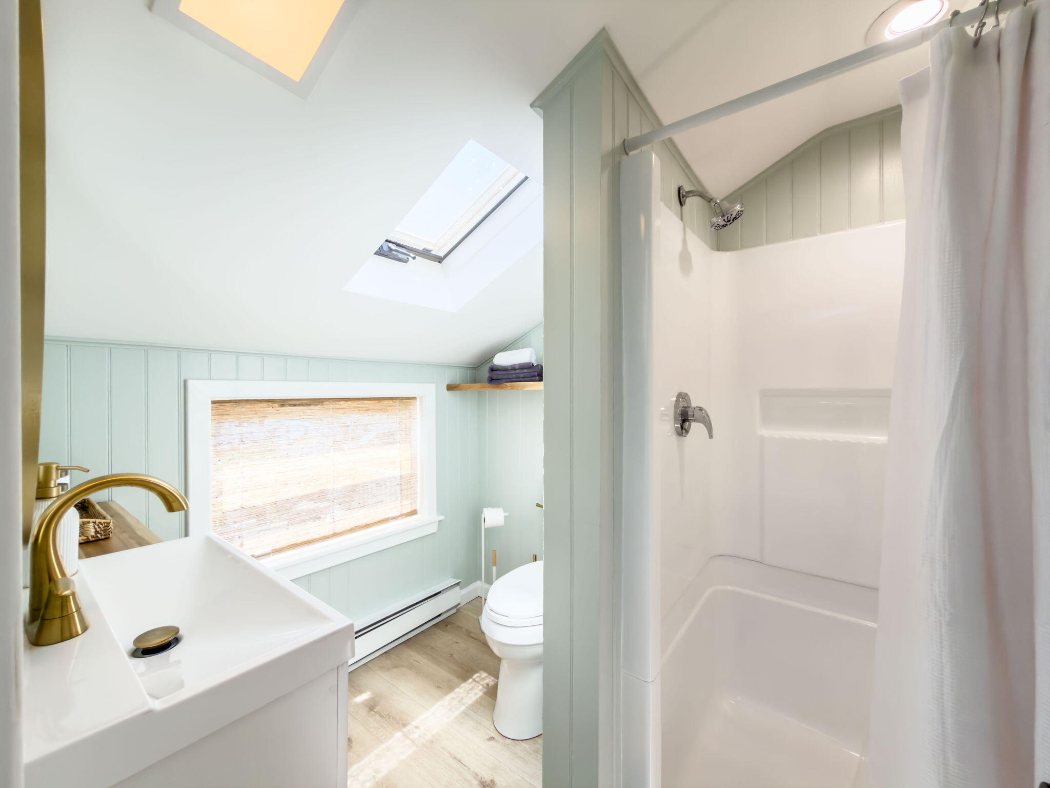 16 Shoreview Avenue Mattapoisett MA 02739