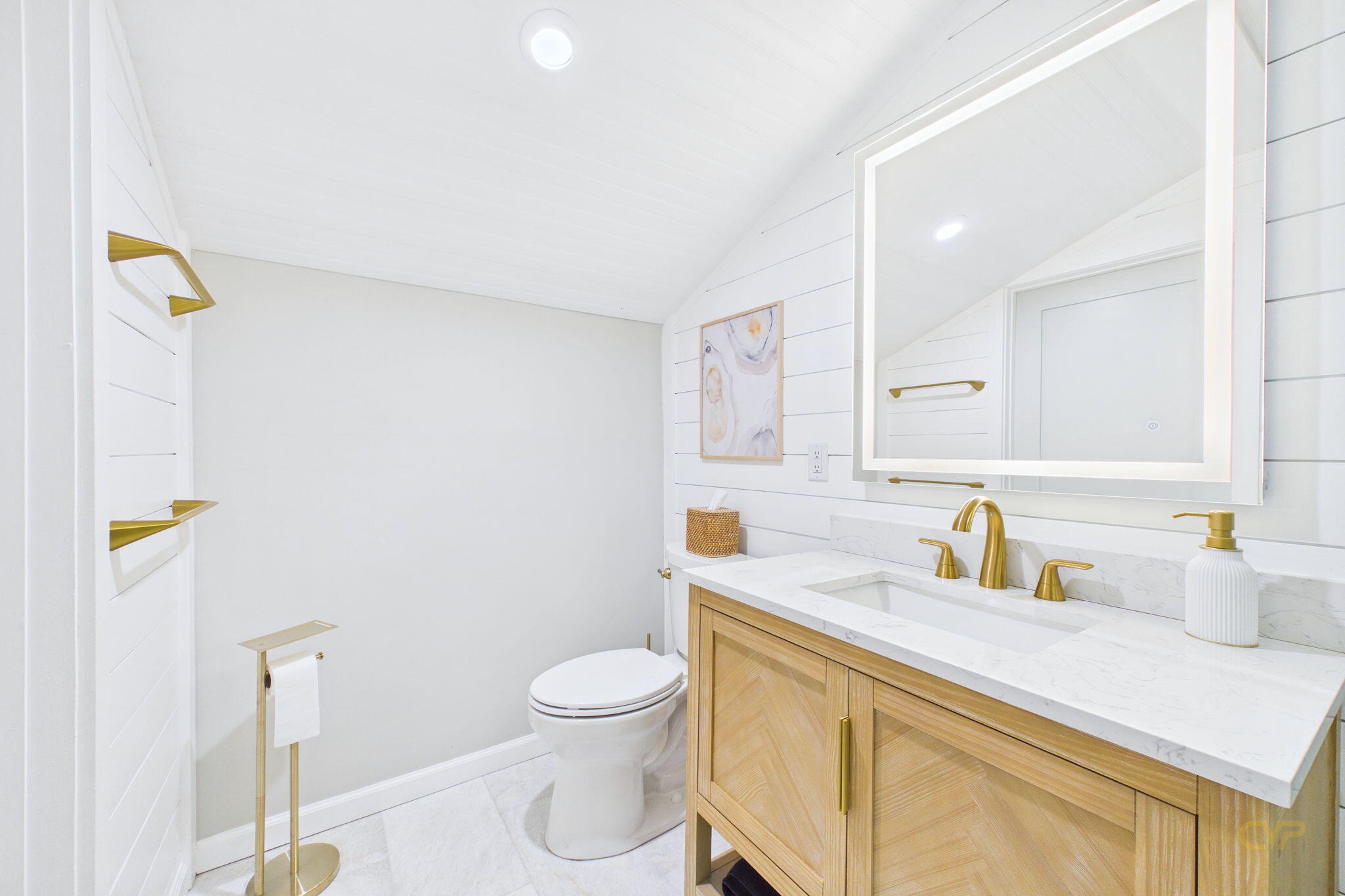 16 Shoreview Avenue Mattapoisett MA 02739