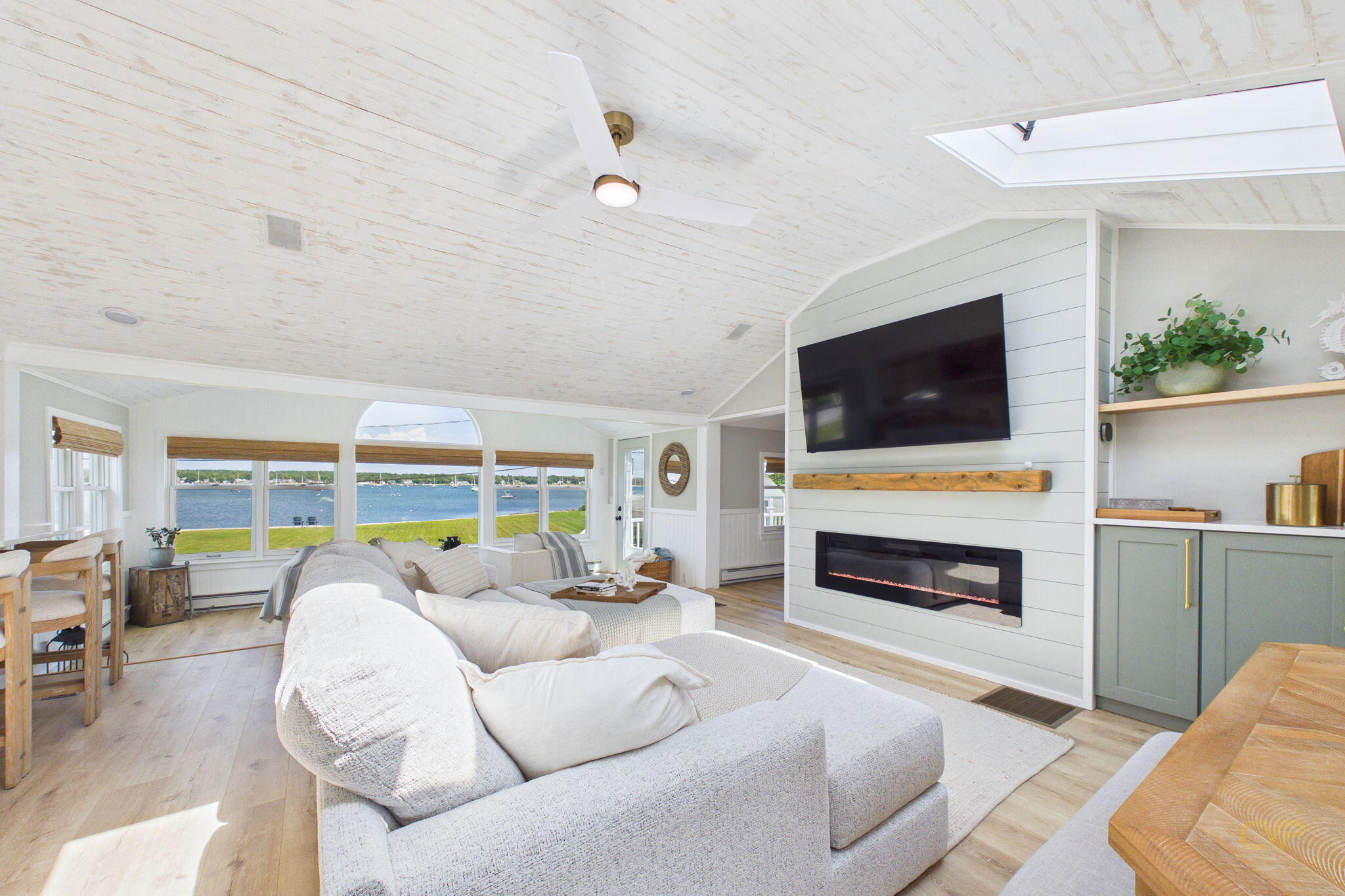16 Shoreview Avenue Mattapoisett MA 02739
