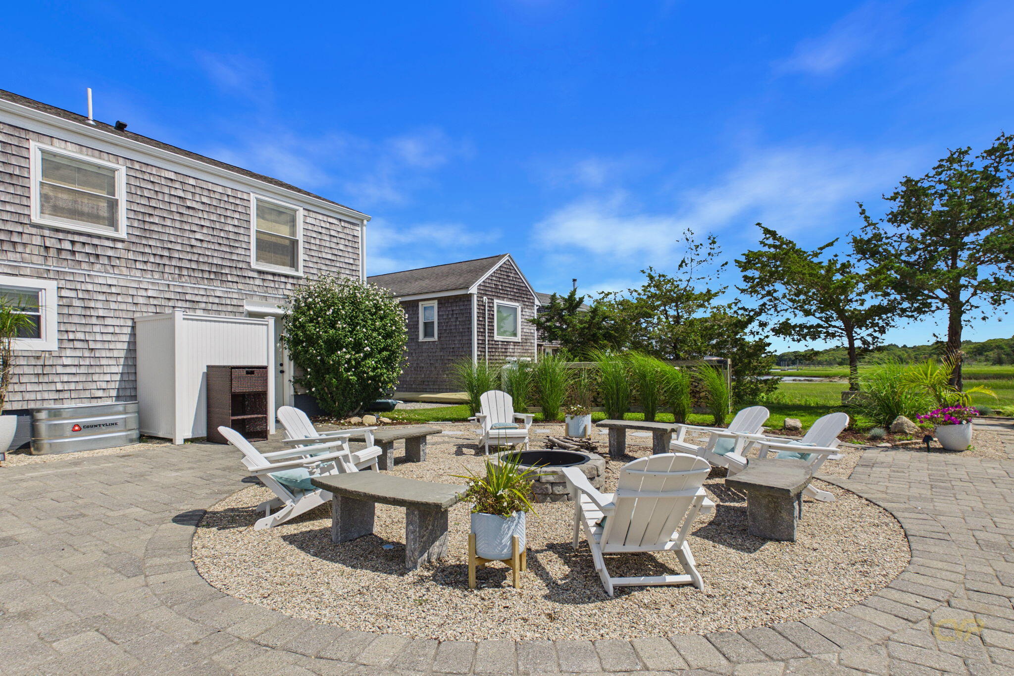 16 Shoreview Avenue Mattapoisett MA 02739