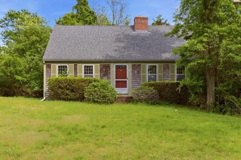 93 Robbins Circle Dennis MA 02638