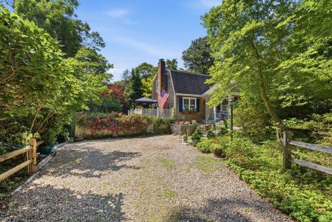 25 Muskegat Road MA 02536