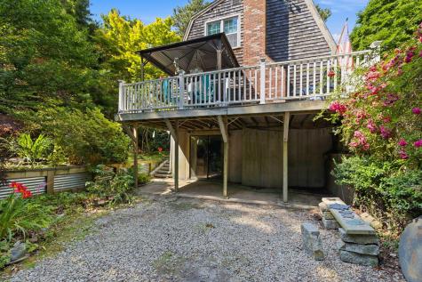 25 Muskegat Road MA 02536