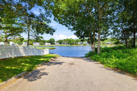25 Muskegat Road MA 02536