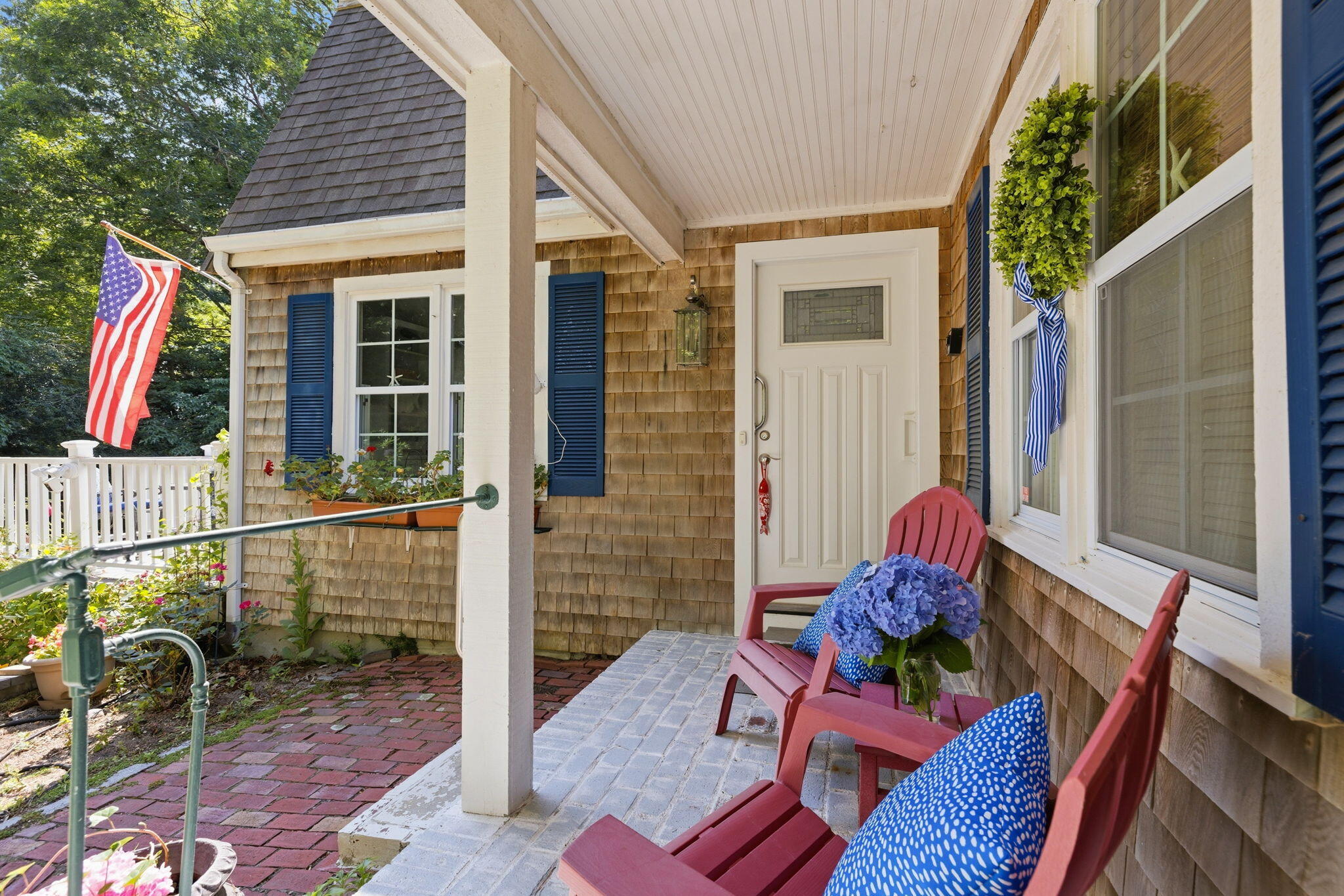 25 Muskegat Road MA 02536