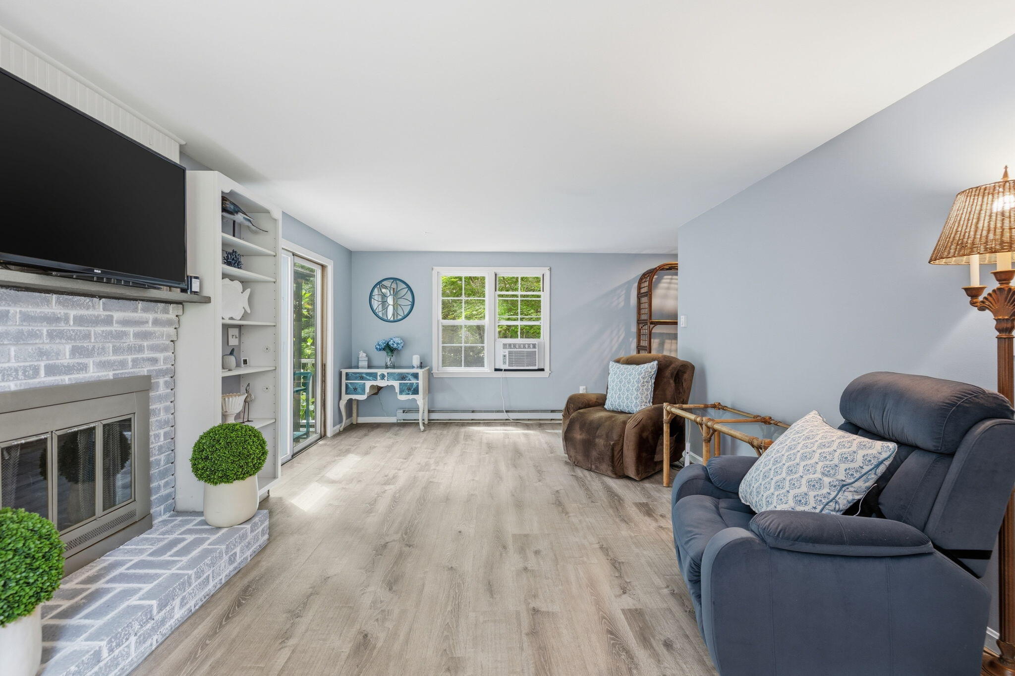 25 Muskegat Road MA 02536