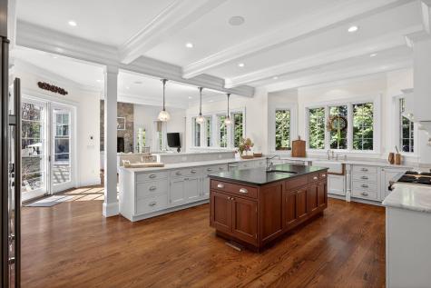 179 Pineleigh Path Barnstable MA 02655