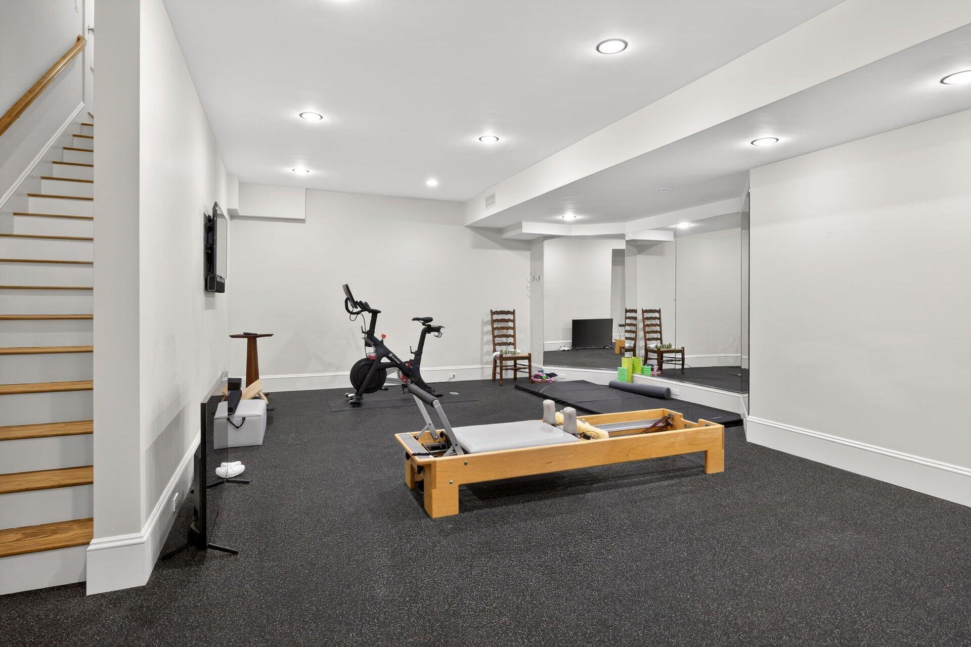 179 Pineleigh Path Osterville MA 02655