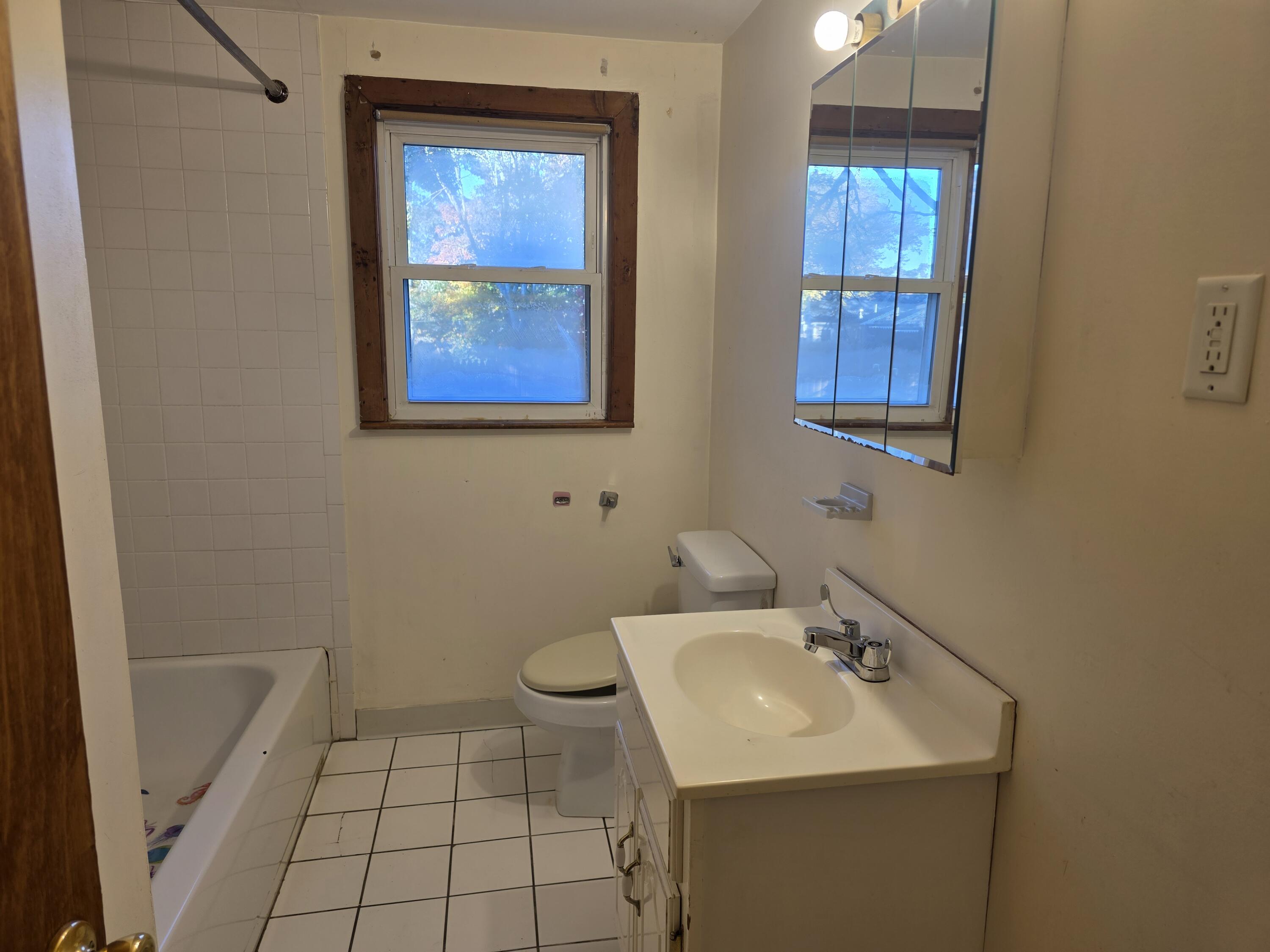 8 Holly Lane Yarmouth MA 02664