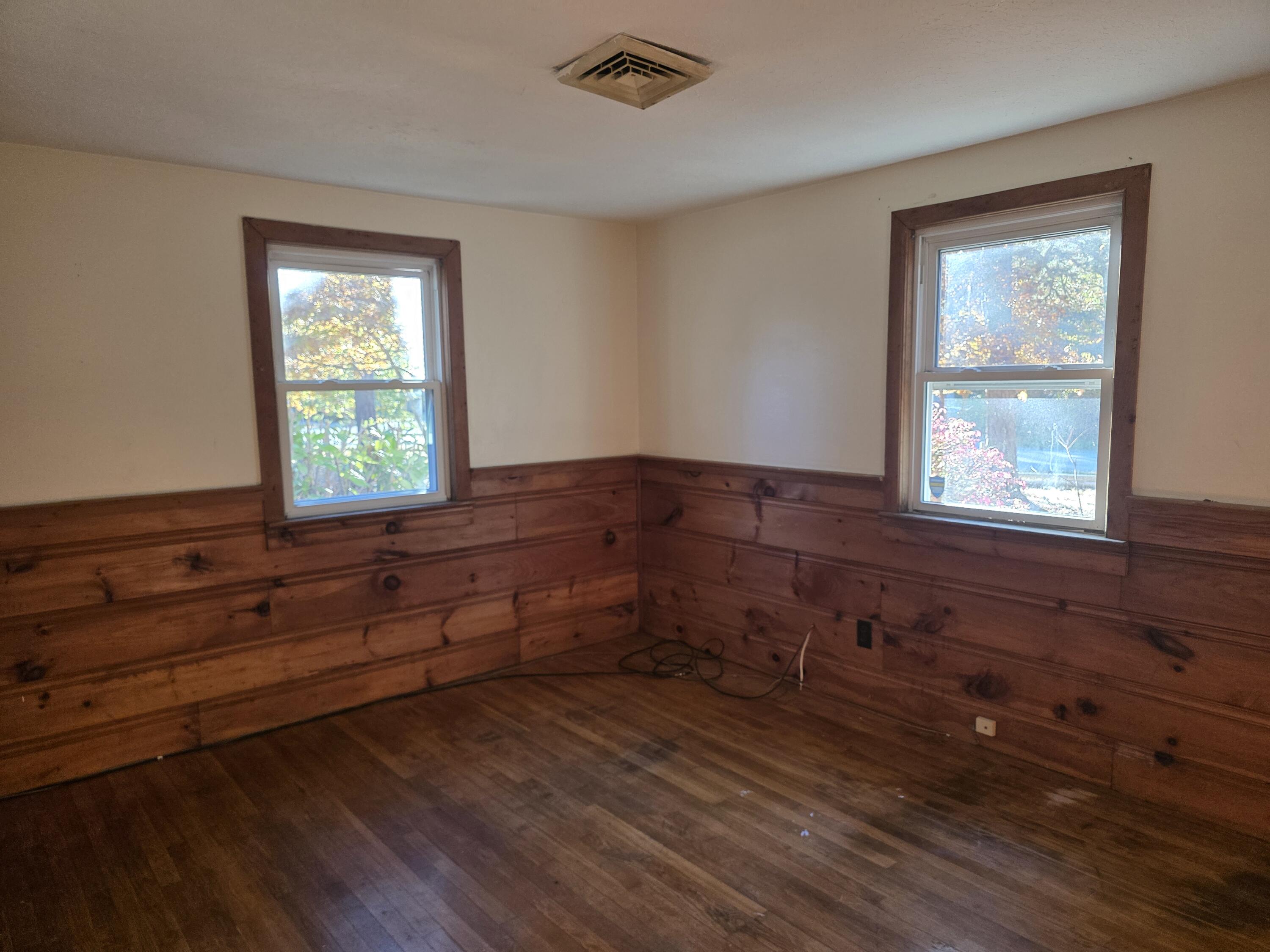 8 Holly Lane Yarmouth MA 02664