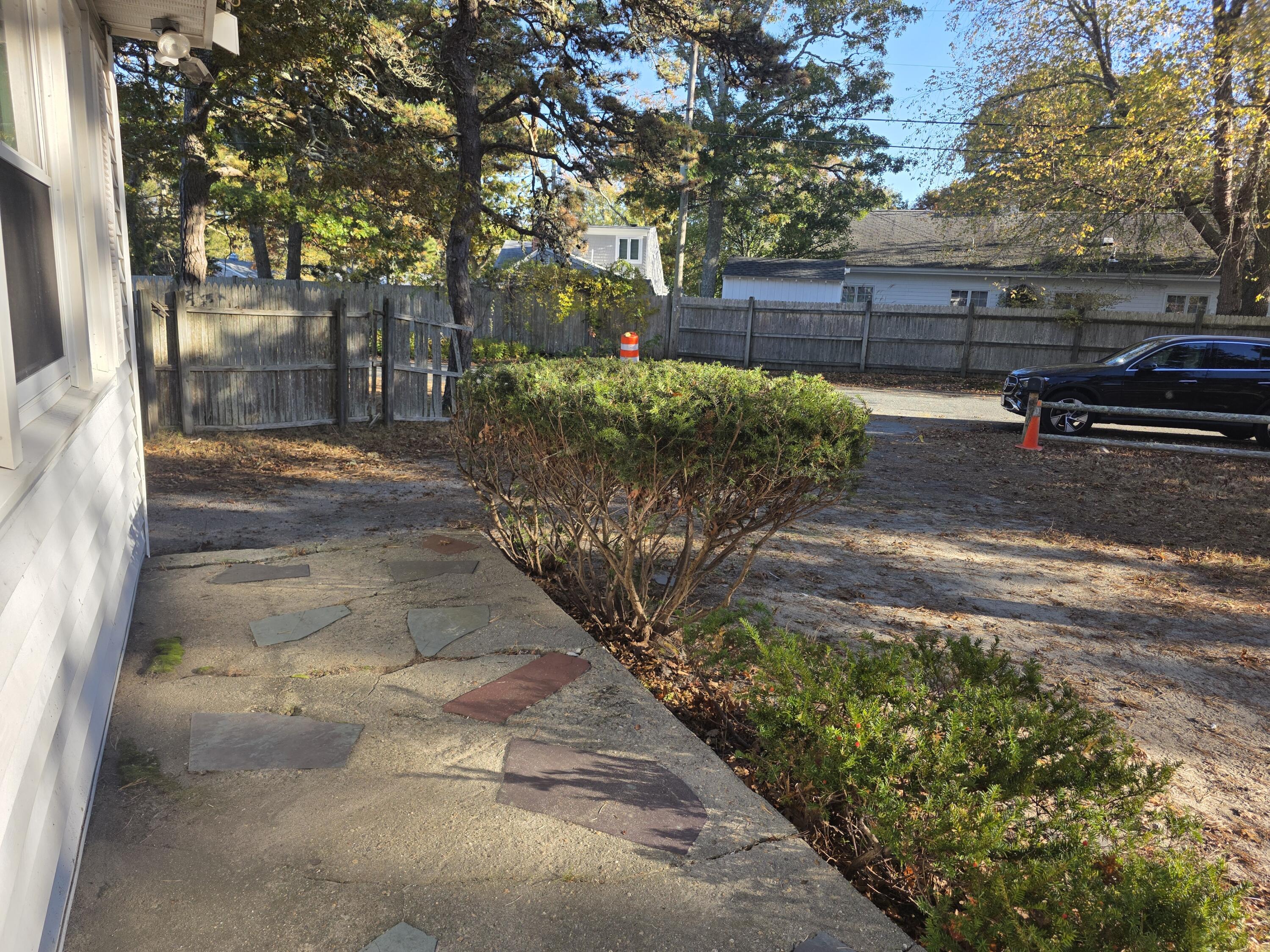 8 Holly Lane Yarmouth MA 02664