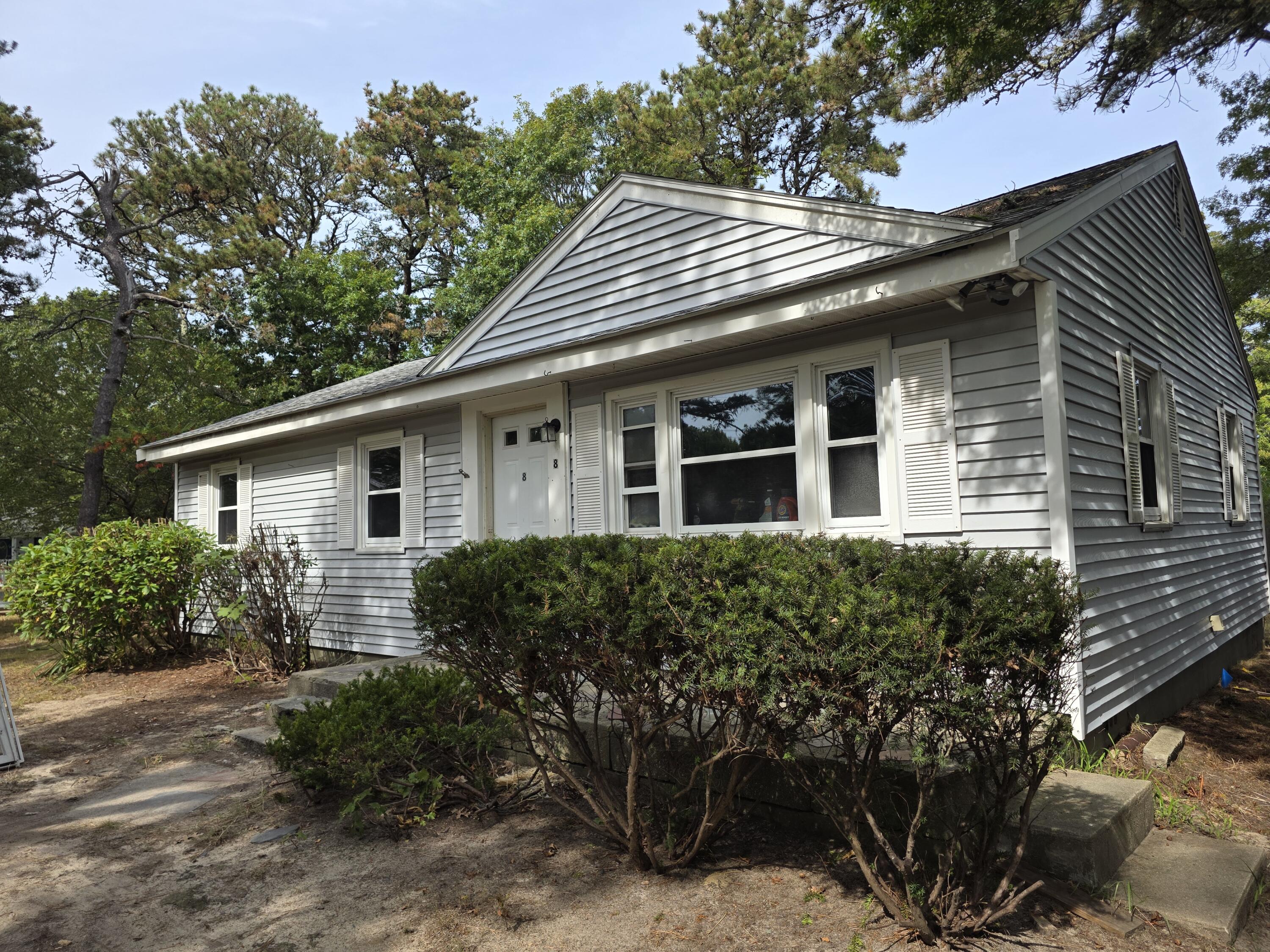 8 Holly Lane Yarmouth MA 02664