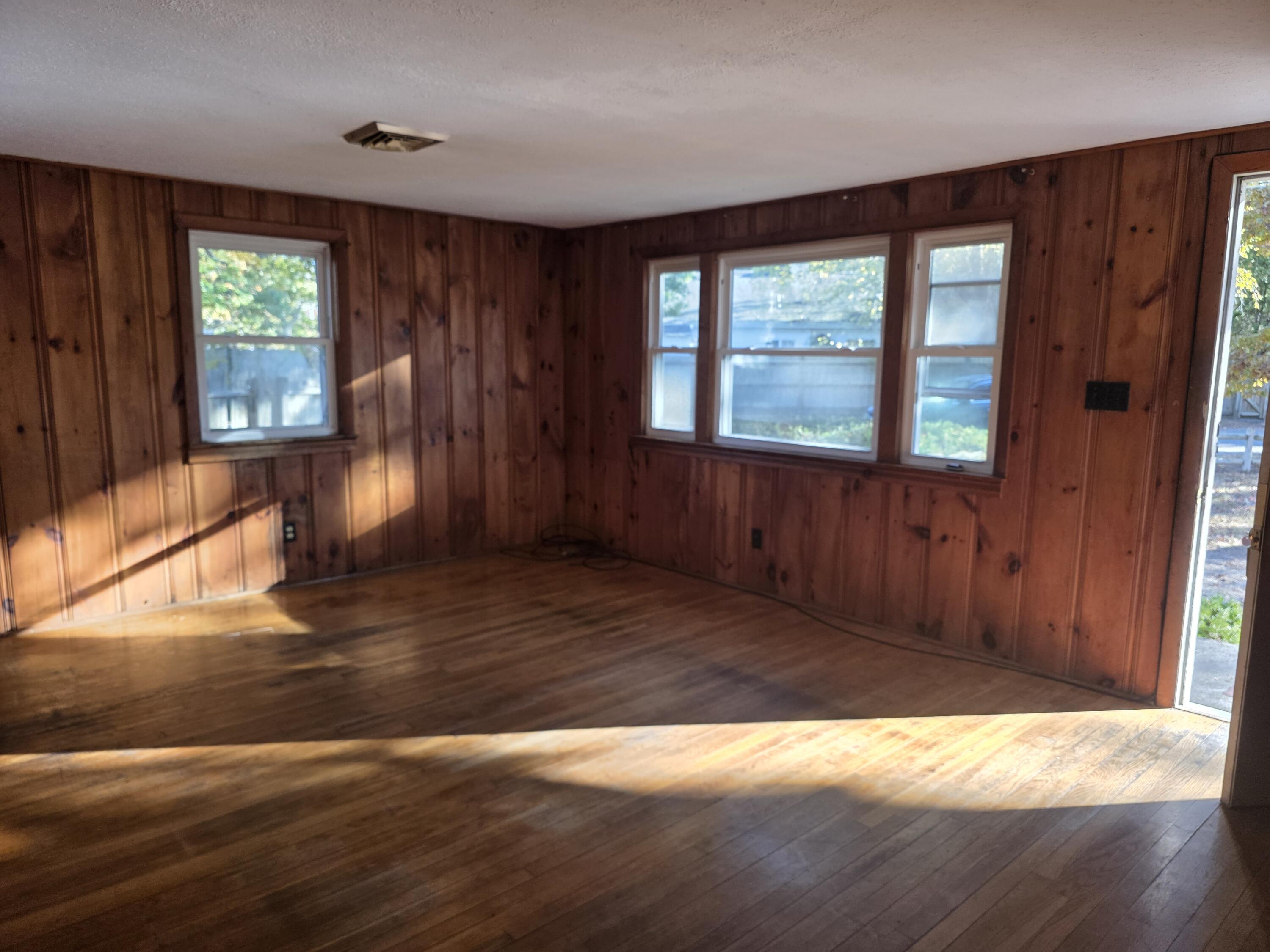 8 Holly Lane Yarmouth MA 02664