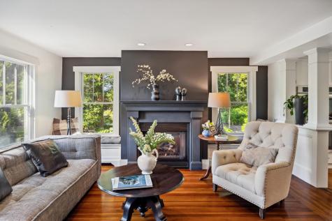 19 Willow Street Sandwich MA 02563