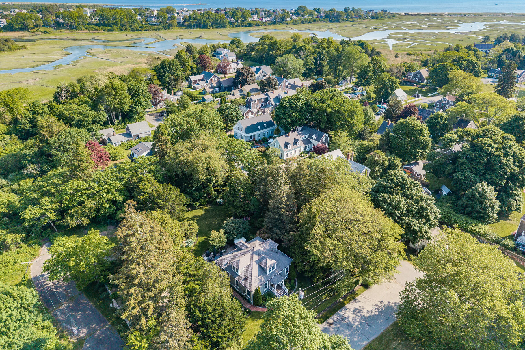 19 Willow Street Sandwich MA 02563