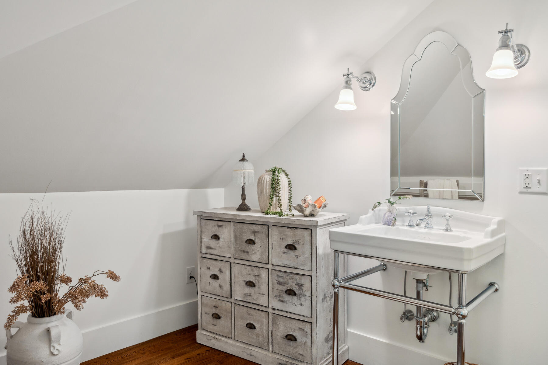 19 Willow Street Sandwich MA 02563