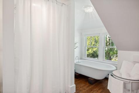 19 Willow Street Sandwich MA 02563