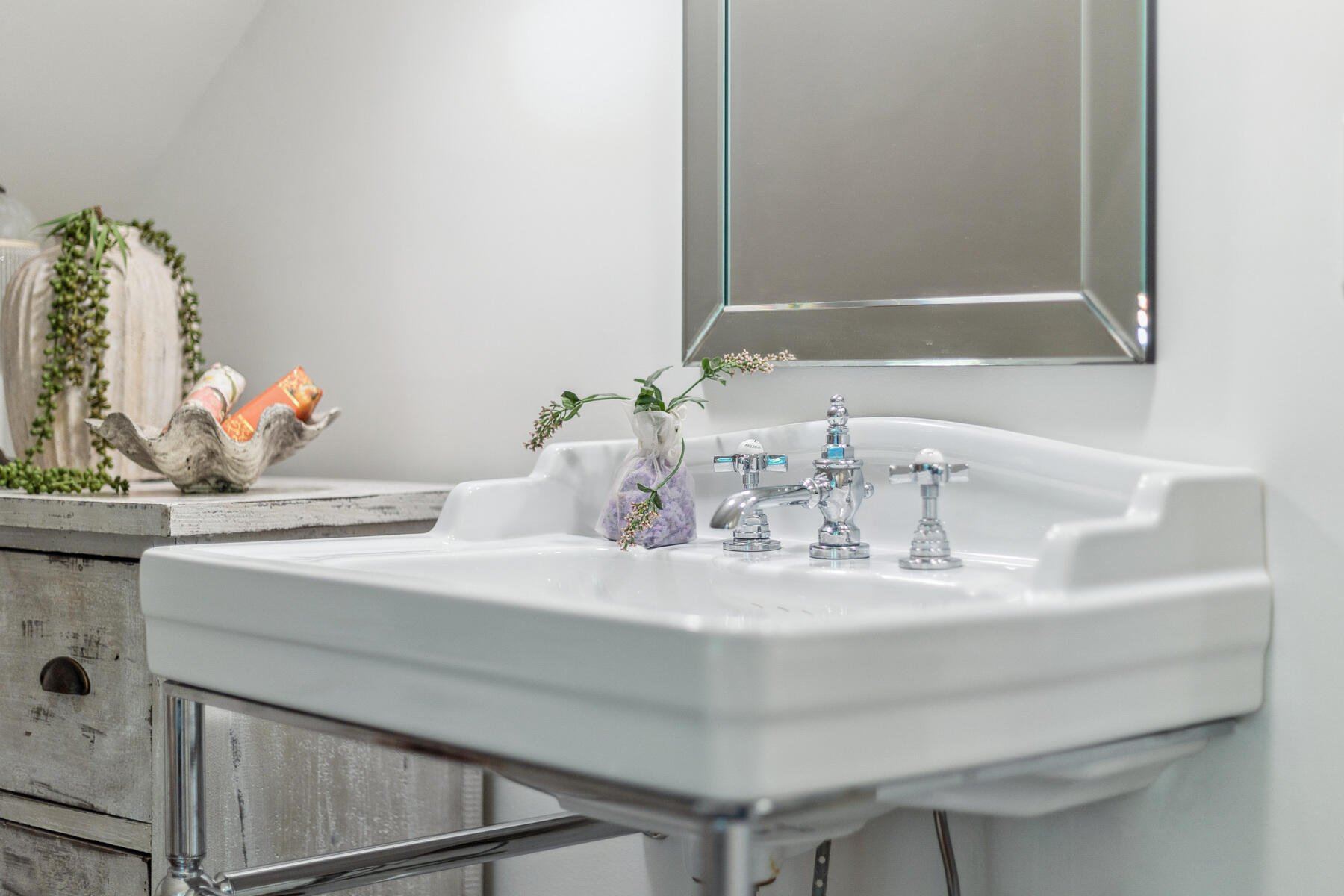 19 Willow Street Sandwich MA 02563