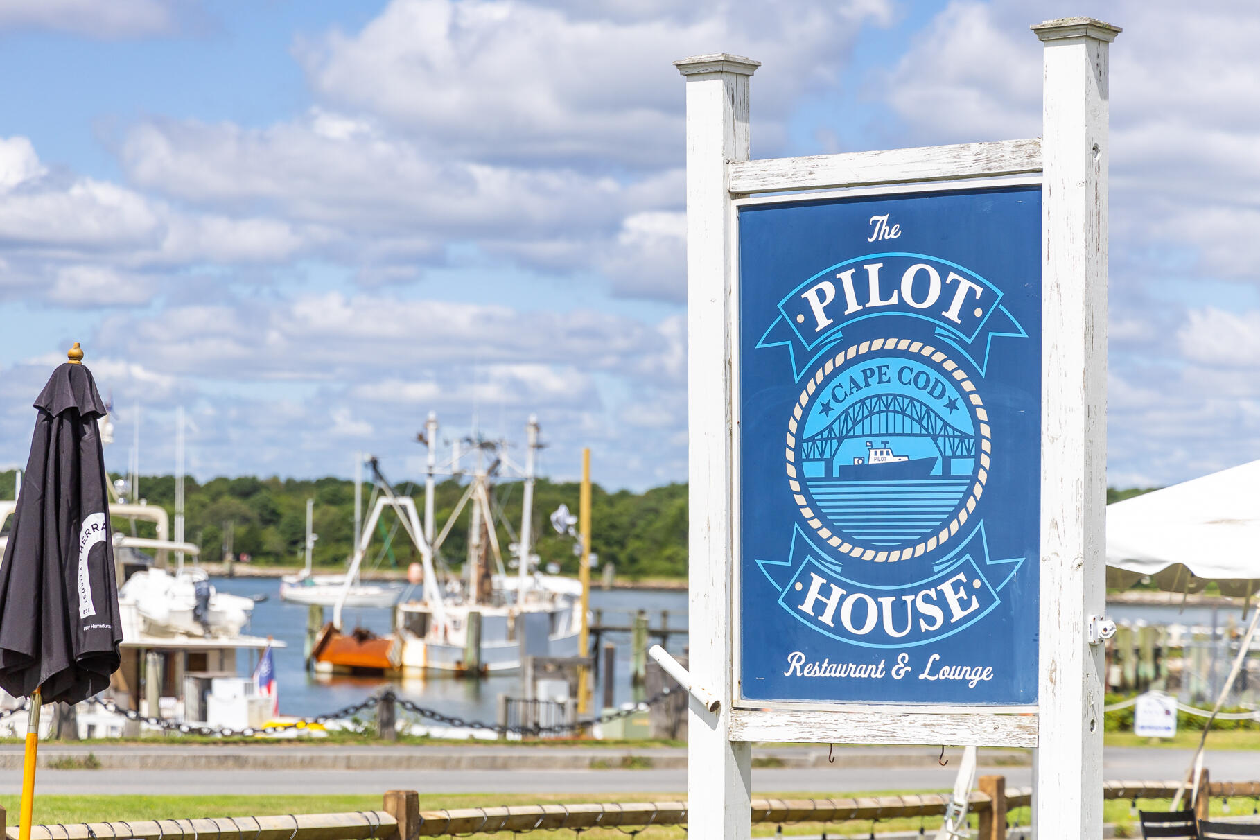 19 Willow Street Sandwich MA 02563