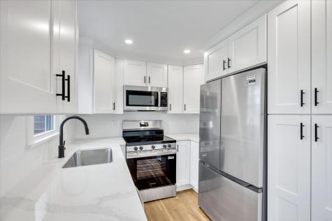 28 Cardinal Lane Yarmouth MA 02673