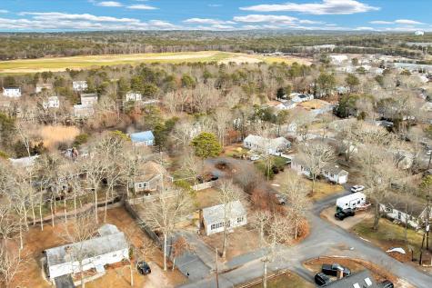 28 Cardinal Lane Yarmouth MA 02673