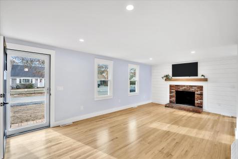 28 Cardinal Lane Yarmouth MA 02673