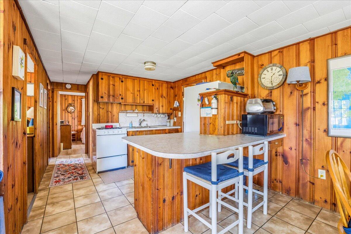 42 Kim Path Mashpee MA 02649