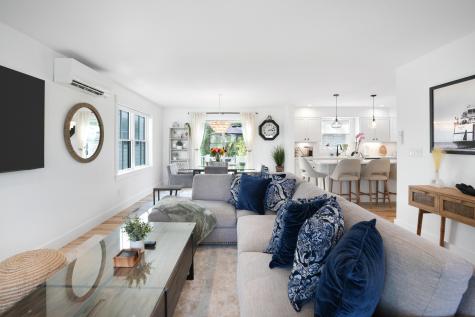 29 & 33 Lagoon Pond Road Vineyard Haven MA 02568