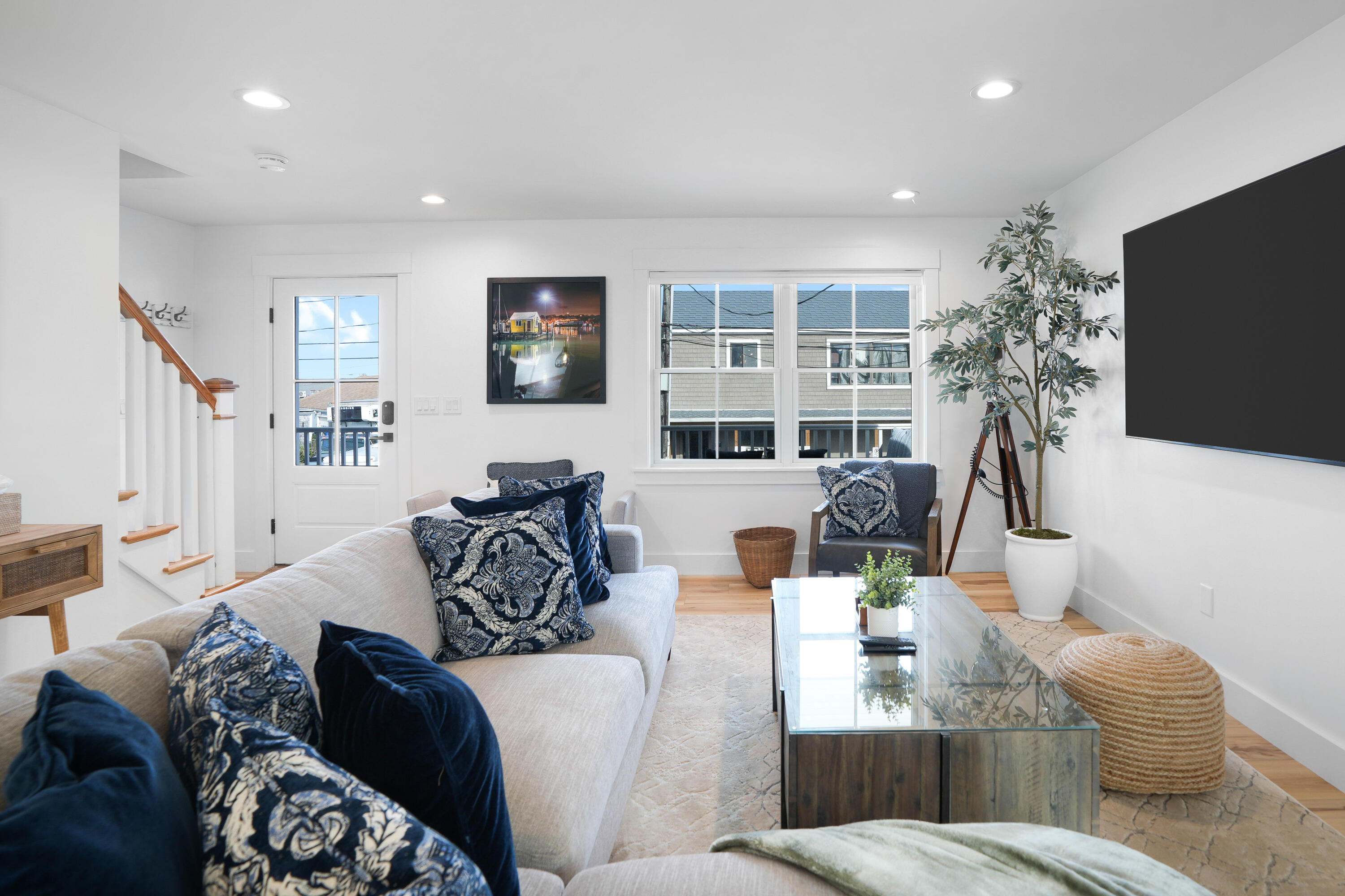 29 & 33 Lagoon Pond Road Vineyard Haven MA 02568