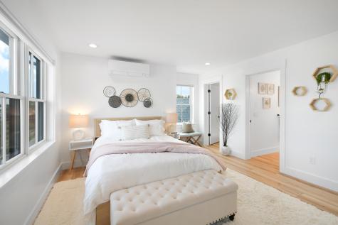 29 & 33 Lagoon Pond Road Vineyard Haven MA 02568