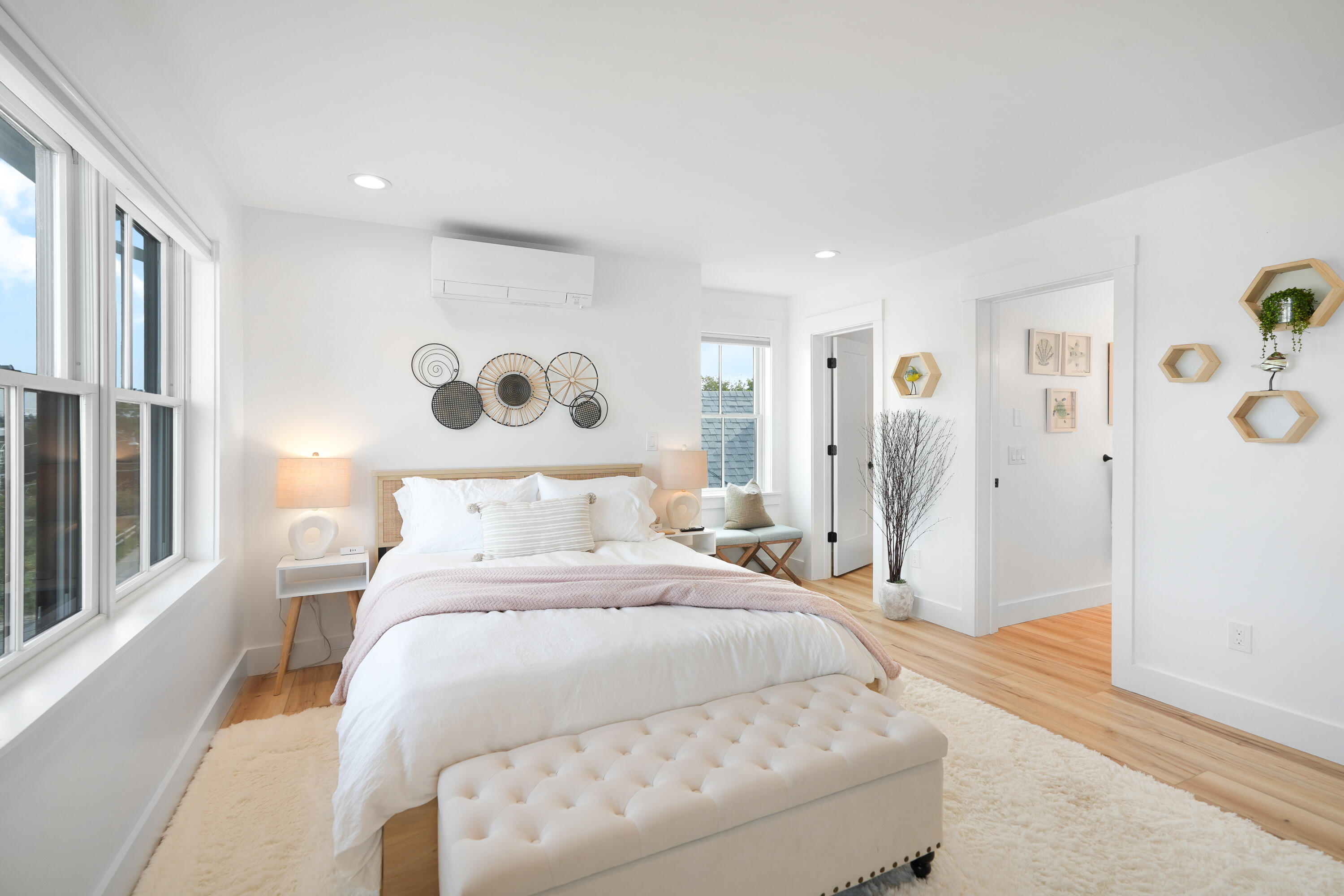 29 & 33 Lagoon Pond Road Vineyard Haven MA 02568