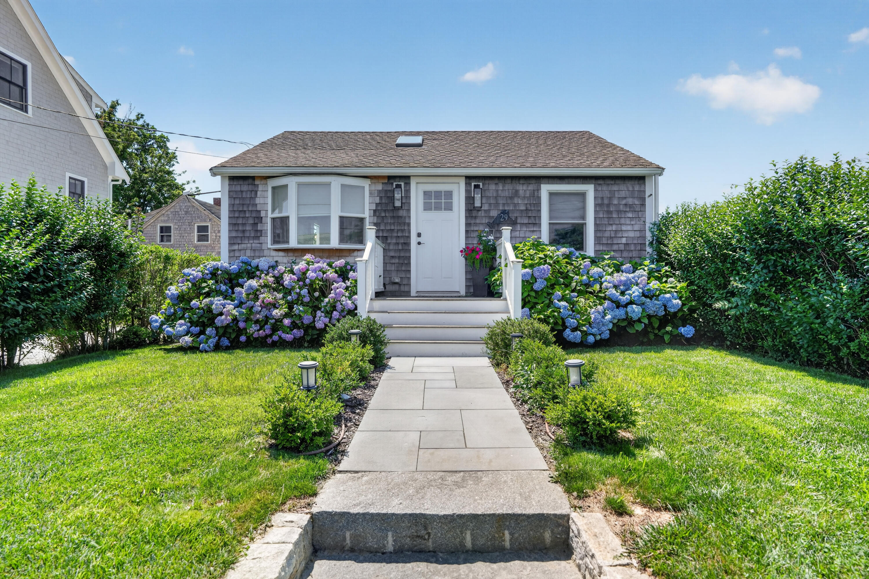 29 & 33 Lagoon Pond Road Vineyard Haven MA 02568