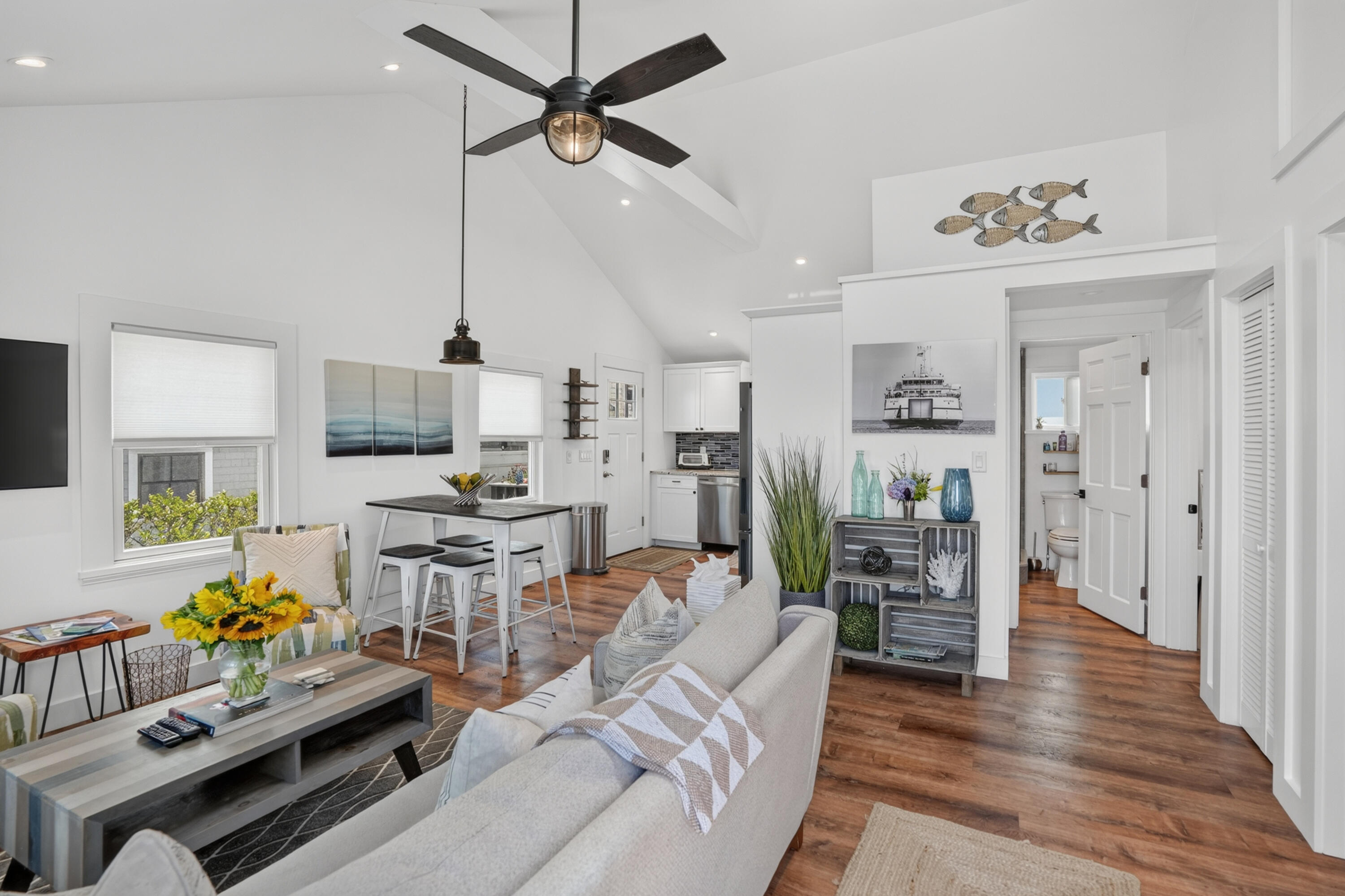 29 & 33 Lagoon Pond Road Vineyard Haven MA 02568