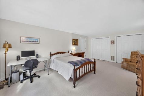 31 Little Neck Way Marstons Mills MA 02648