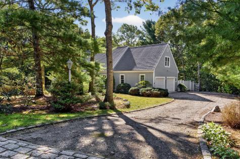 31 Little Neck Way Marstons Mills MA 02648