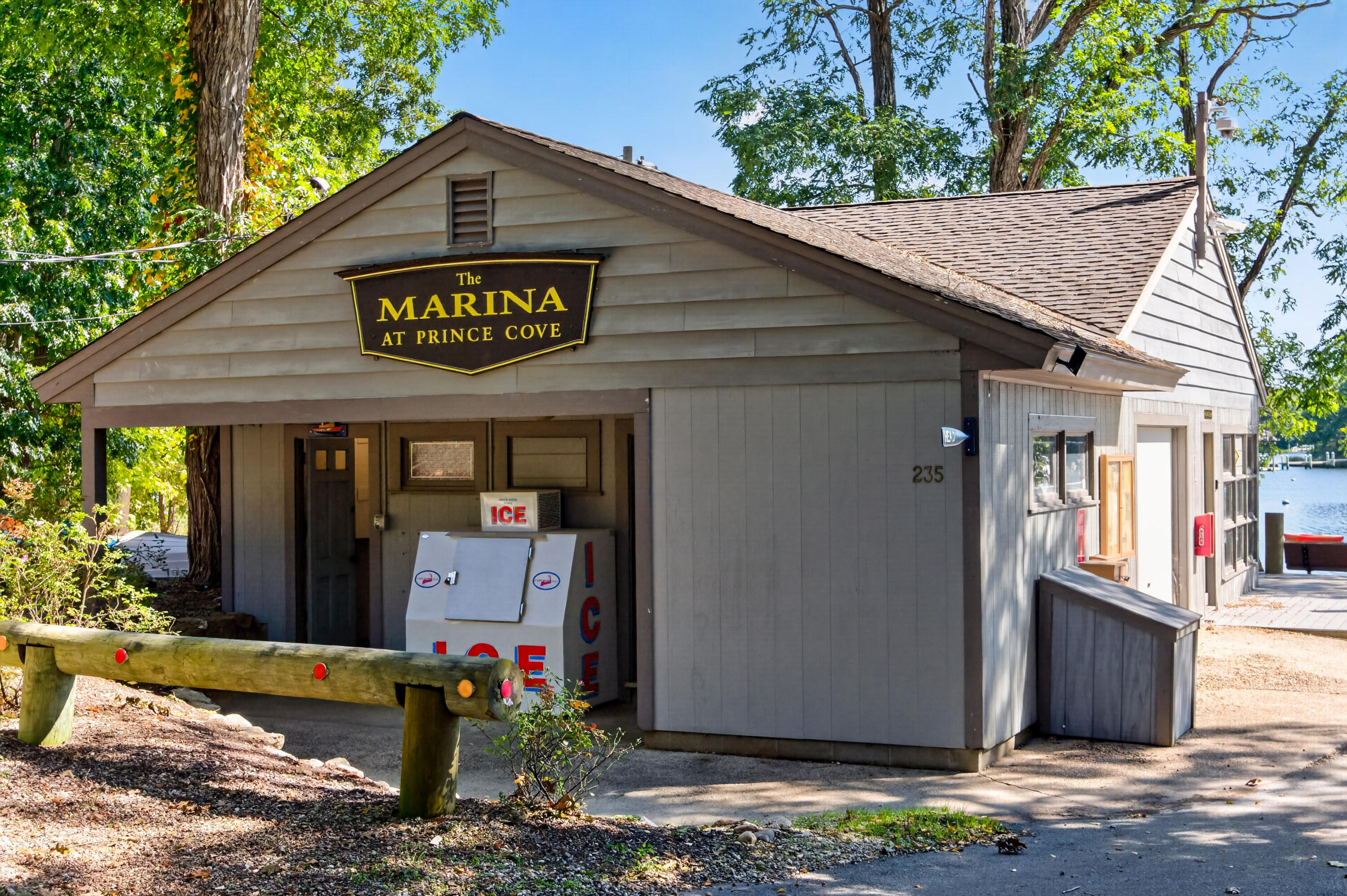 31 Little Neck Way Marstons Mills MA 02648