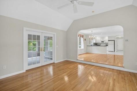 31 Little Neck Way Marstons Mills MA 02648