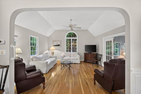 31 Little Neck Way Marstons Mills MA 02648