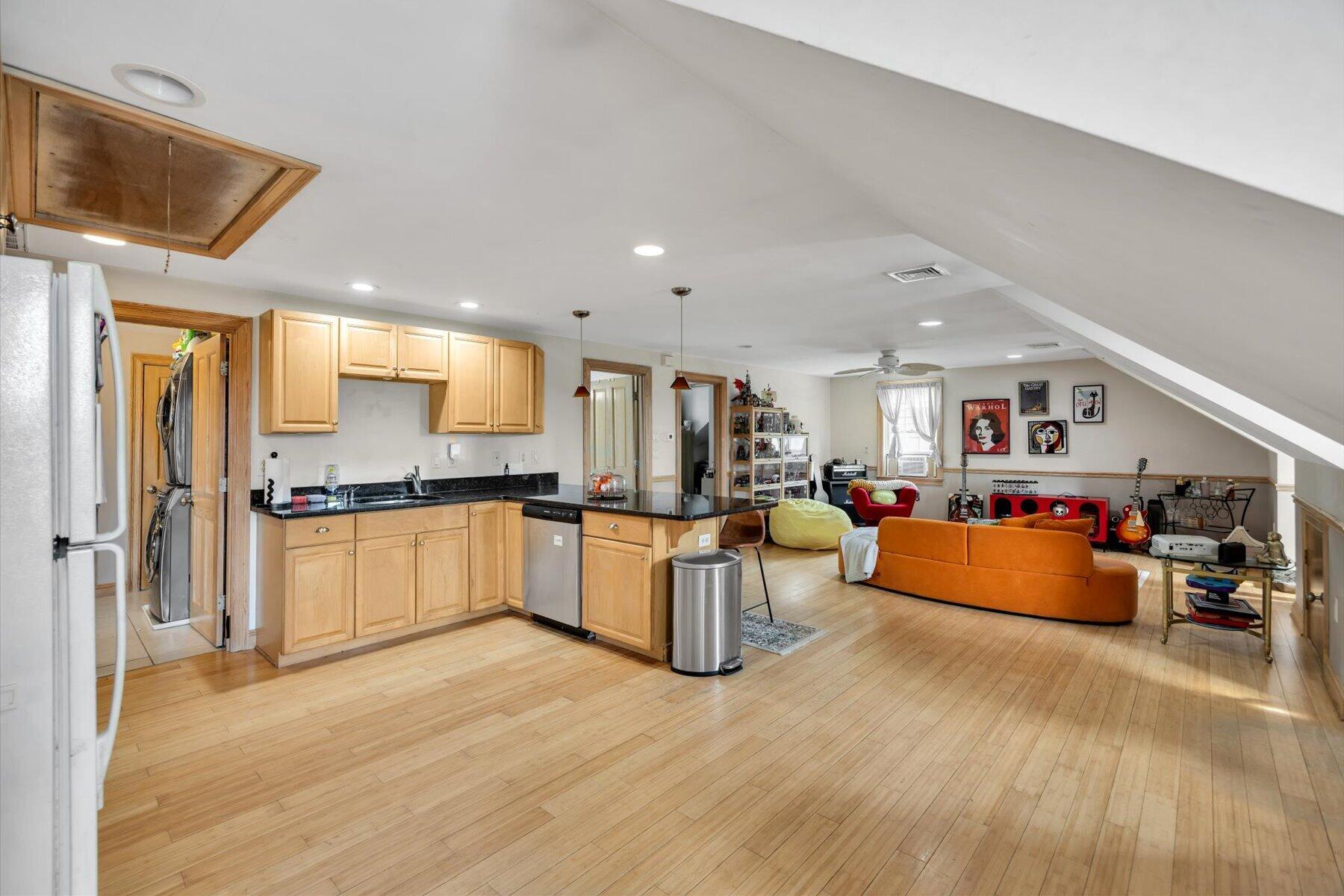 9 Riesling Road Plymouth MA 02360