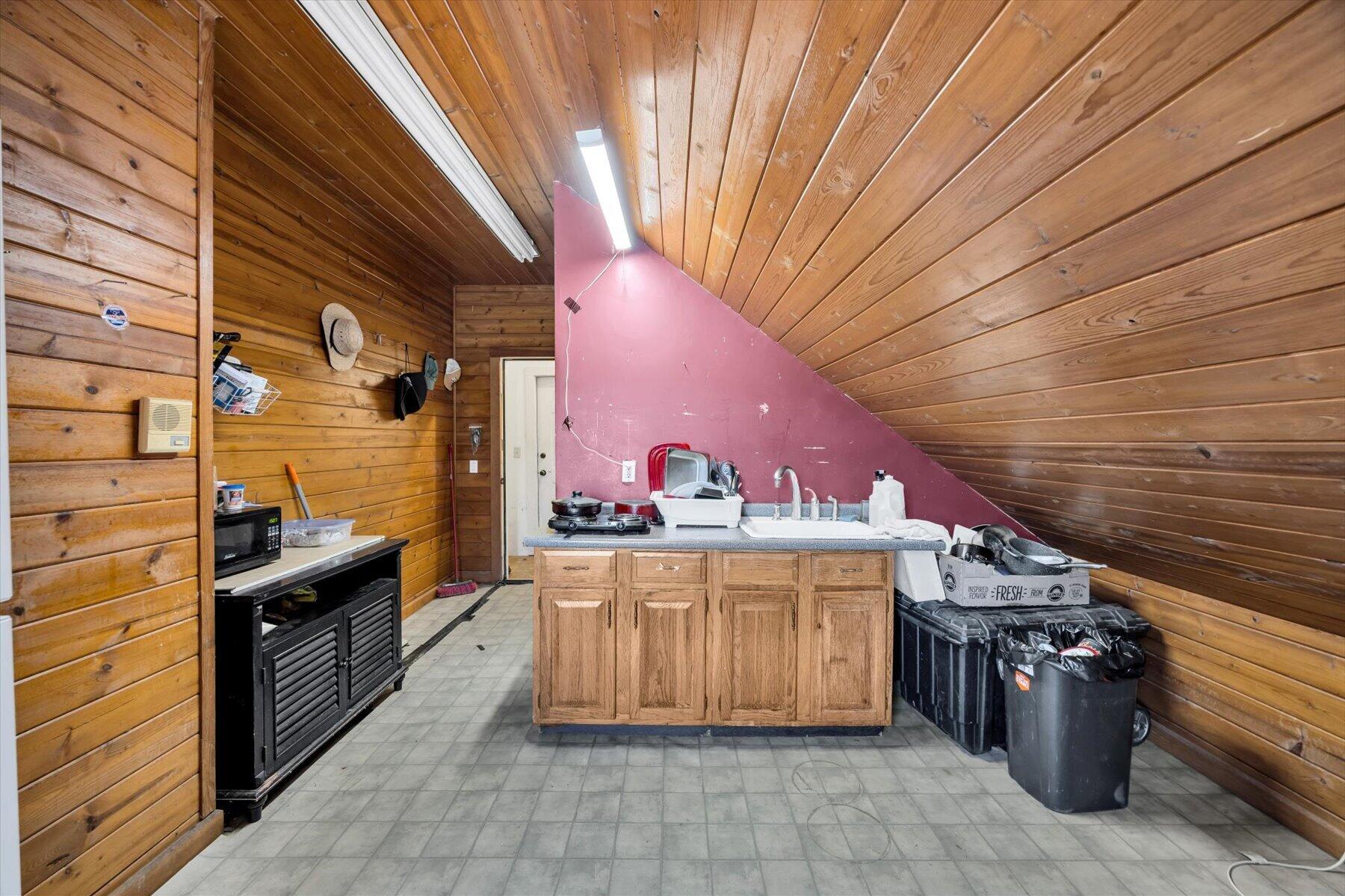 9 Riesling Road Plymouth MA 02360