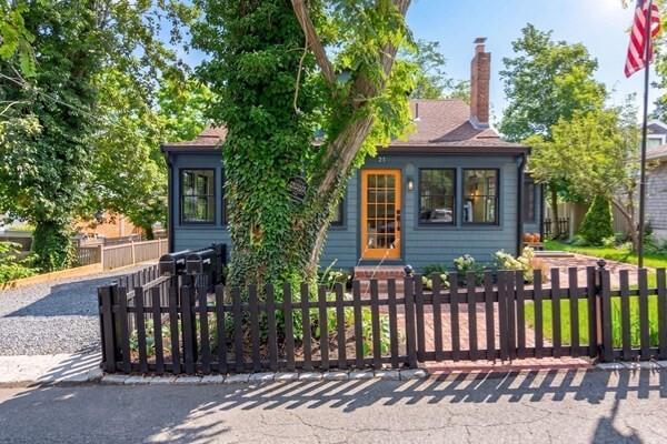 21 Brewster Street Provincetown MA 02657