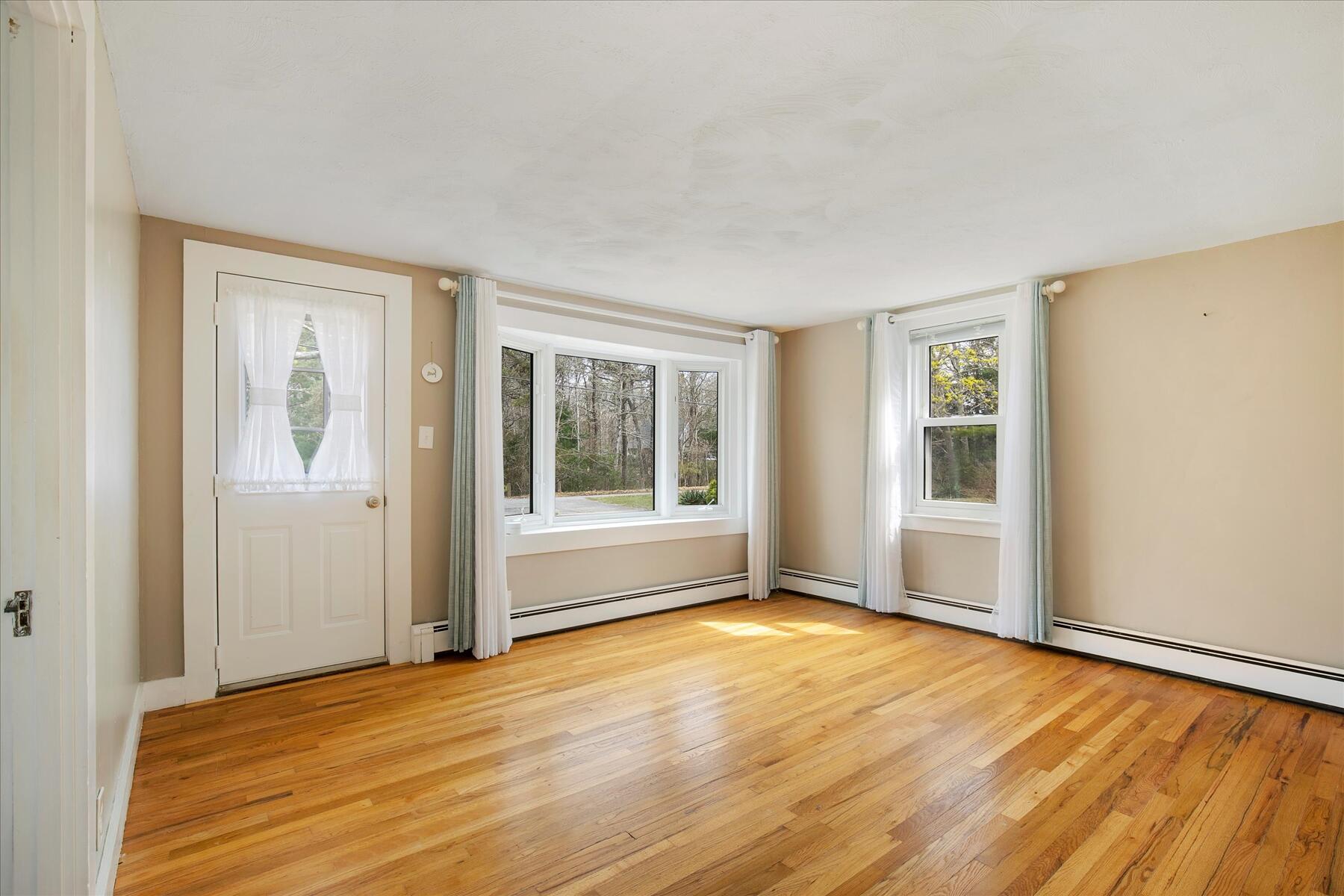 61 Old Phinneys Lane Barnstable MA 02630