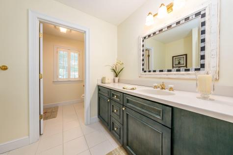 224 Wianno Circle Osterville MA 02655