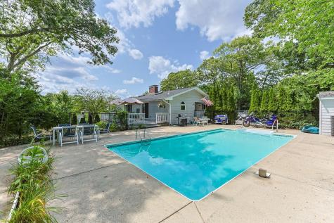 2 Franconia Avenue Wareham MA 02571